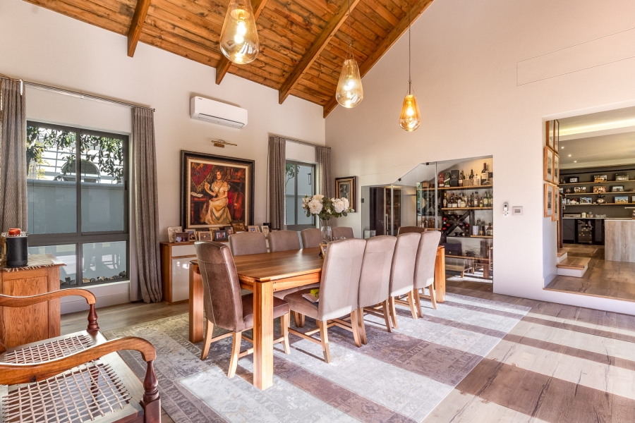 4 Bedroom Property for Sale in Lemoenkloof Western Cape